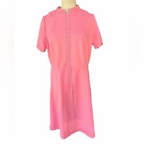 1960s Bubblegum Pink Floral Crochet‎ Trim High Neckline Shift Dress